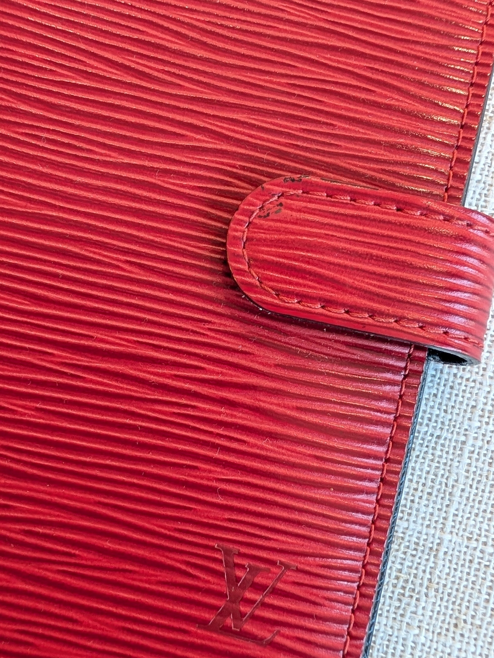 ❌SOLD ❌Louis Vuitton Red Epi Leather Agenda Cover Passport Size - Picture 3 of 8